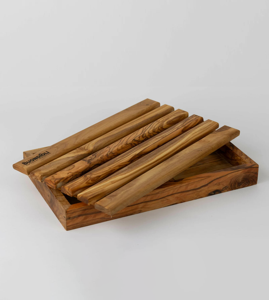 Tagliapane con fondo in legno d'ulivo